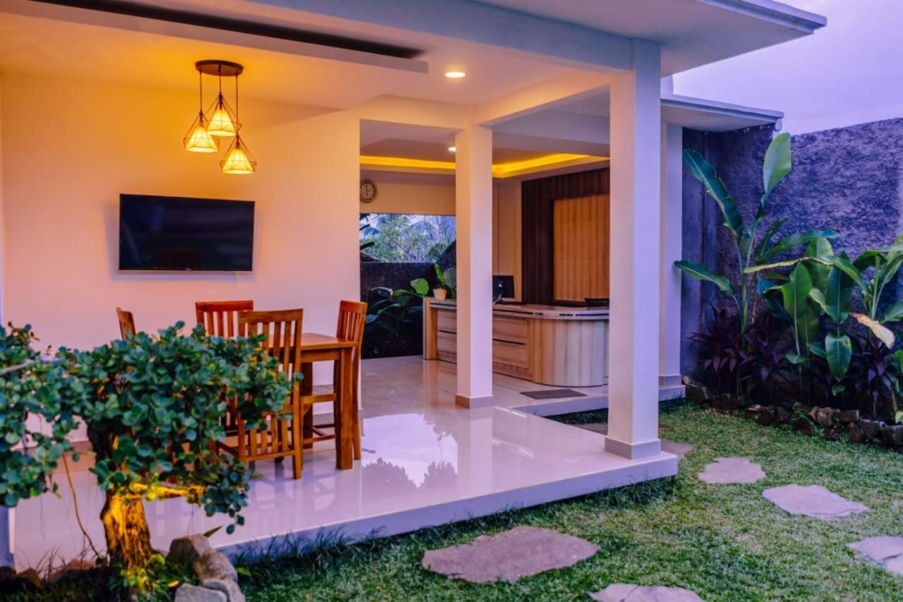 The Sidemen Villa Экстерьер фото